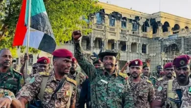 رئيس مجلس السيادة في القصر الجمهوري