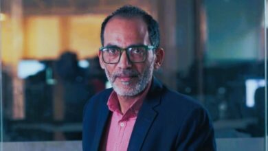 الكاتب الصحفي عمرو خان