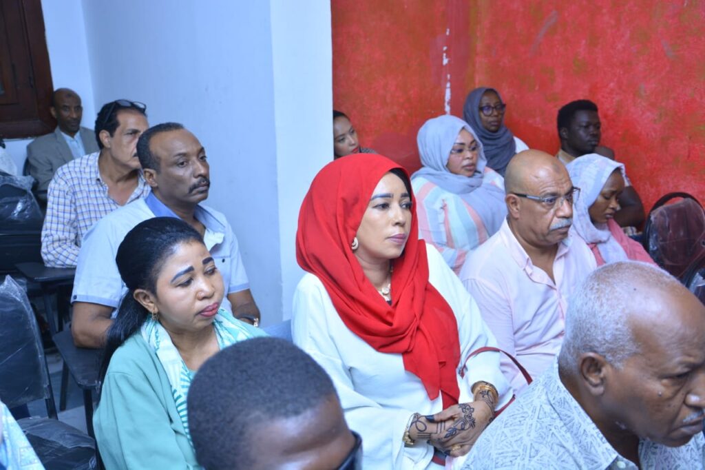 مناقشة كتاب "وطن مصاب بمرض الفراق"