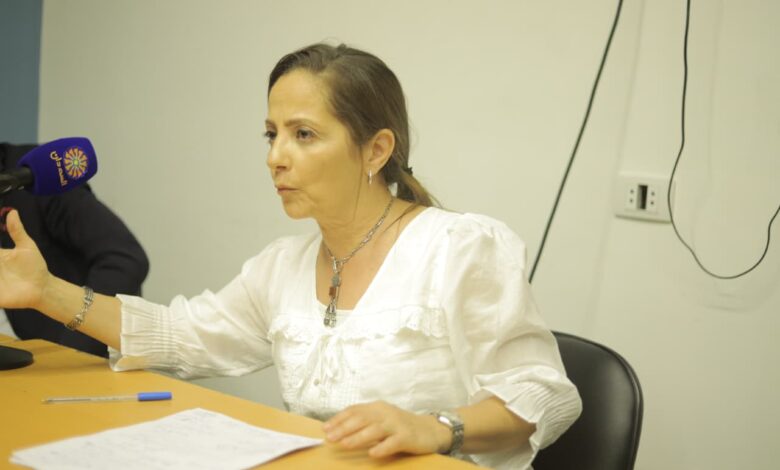 الكاتبة الصحفية وأستاذة الإعلام الدولي أمينة خيري