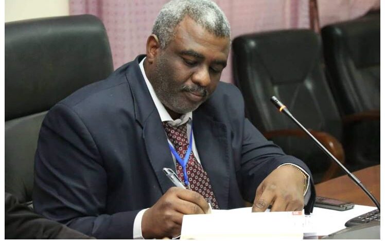 الكاتب السياسي السوداني الدكتور إبراهيم الشقلاوي