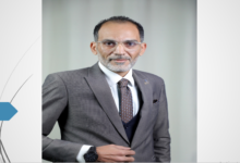 الكاتب الصحفي عمرو خان