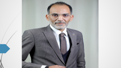 الكاتب الصحفي عمرو خان