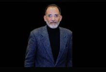 الكاتب الصحفي والباحث عمرو خان