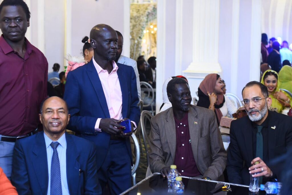 سيف الدين البروف يحتفل بزفافه